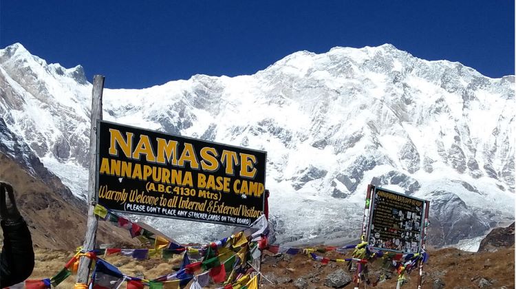 10 days treks in Nepal abc