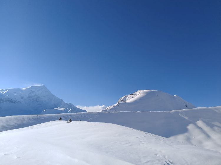 Annapurna Circuit Trek 15 days Annapurna Circuit Trek 15 days