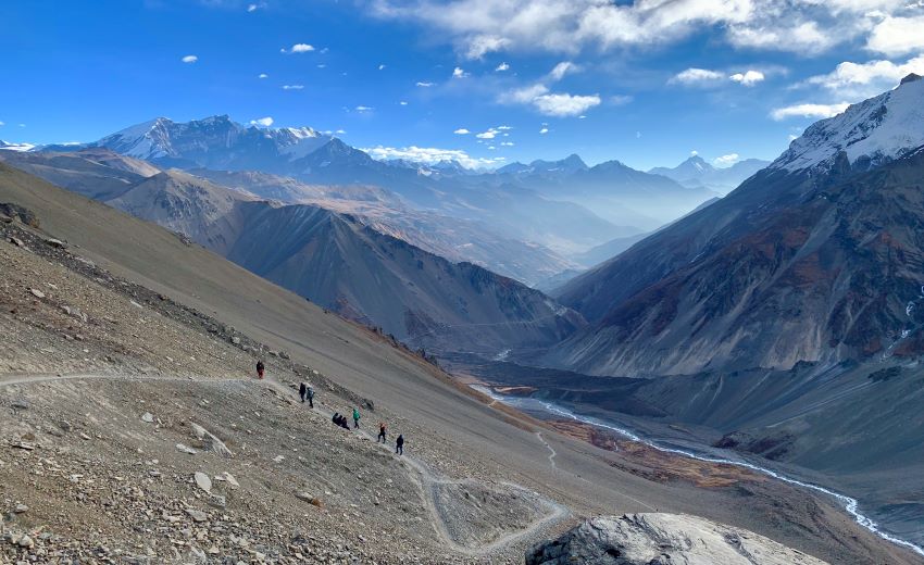 Annapurna Circuit With Tilicho Lake Treks