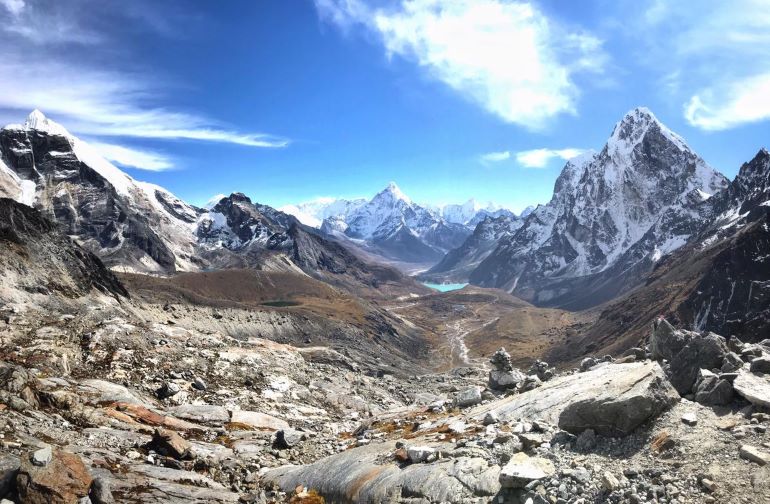 Cho La pass Trekking