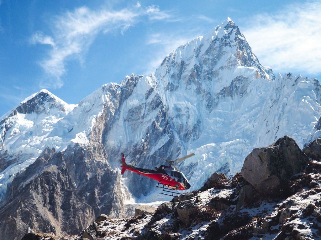 everest tour by flight