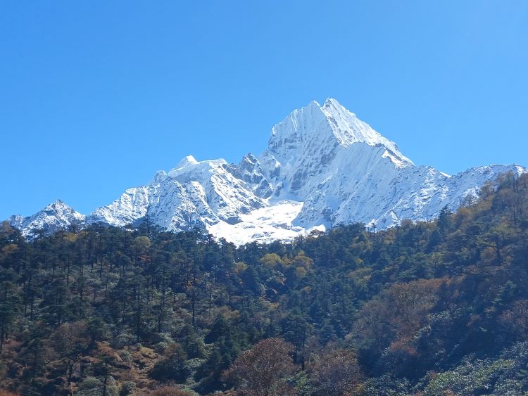 Everest View trek for Family & Kids