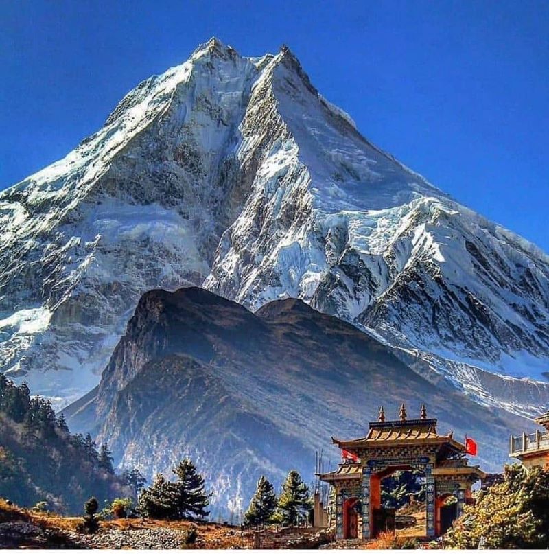 Manaslu Circuit Trek -top 3 Best Treks In nepal