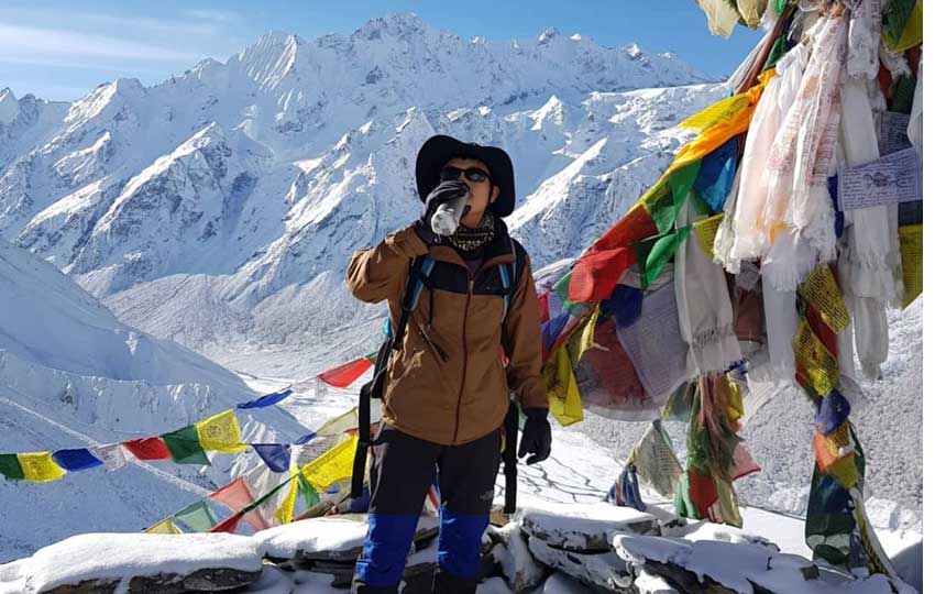 Trekking-in-Nepal-Hydrated-https://www.adventuregreathimalaya.com