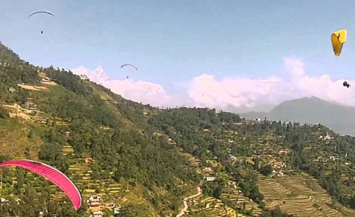 Paraglading in Nepal