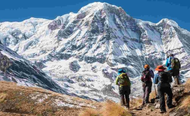 annapurna circuit trek with annapurna base camp